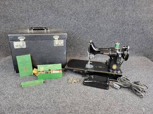 lot 814 image: Vintage Singer Portable Electric Sewing Machine, Model 221-1 - ca. 1950