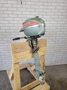 lot 505 image: Vintage JOHNSON Sea-Horse Outboard Motor - NO SHIPPING