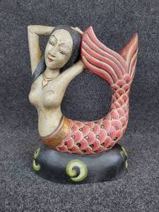 lot 863 image: Carved Wood Mermaid Frame