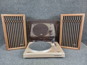 lot 954 image: Vintage Marantz Turntable and Pair of Realistic Speakers - NO SHIPPING