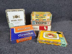 lot 992 image: Lot of Vintage Cigar Boxes