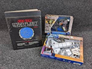 lot 851 image: Sci-Fi Lot Star Trek Star Fleet Technical Manual, Xyber 9 Playset, Space Shuttle Playset