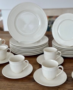 lot 101 image: Mikasa Italian Country Side Dish Set
