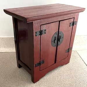 lot 24 image: Small Vintage Decorative Cabinet