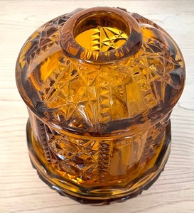 lot 34 image: Vintage Amber Glass Fairy Lantern