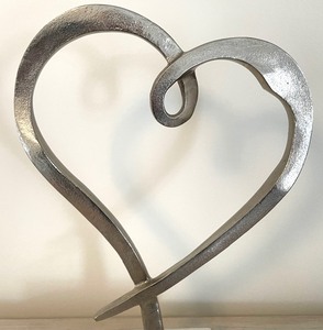 lot 31 image: Gorgeous Metal Heart Sculpture on a Mable Base