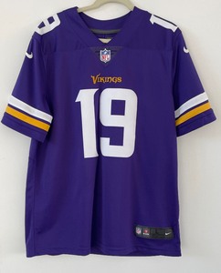 lot 107 image: Minnesota Vikings Adam Thielen Jersey