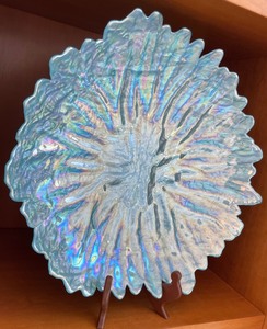 lot 117 image: Gorgeous Art Glass Platter