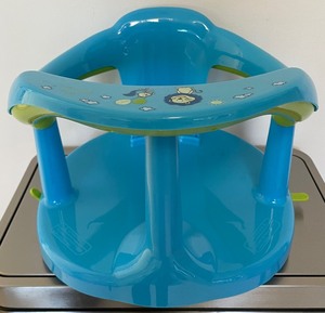 lot 126 image: Baby Bath Ring Seat