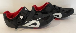 lot 24A image: Peloton Shoes