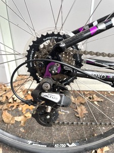 lot 195 image: Trek Neko Bicycle with Bontrager AT-750 Wheels