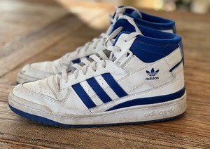 lot 51 image: Pair of Mens Addidas Tennis Shoes