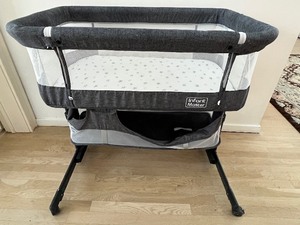 lot 65A image: Adjustable Height Infant Play Master