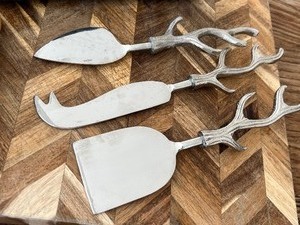 lot 49 image: Wooden Cutting Board and Assorted Cheese Knives