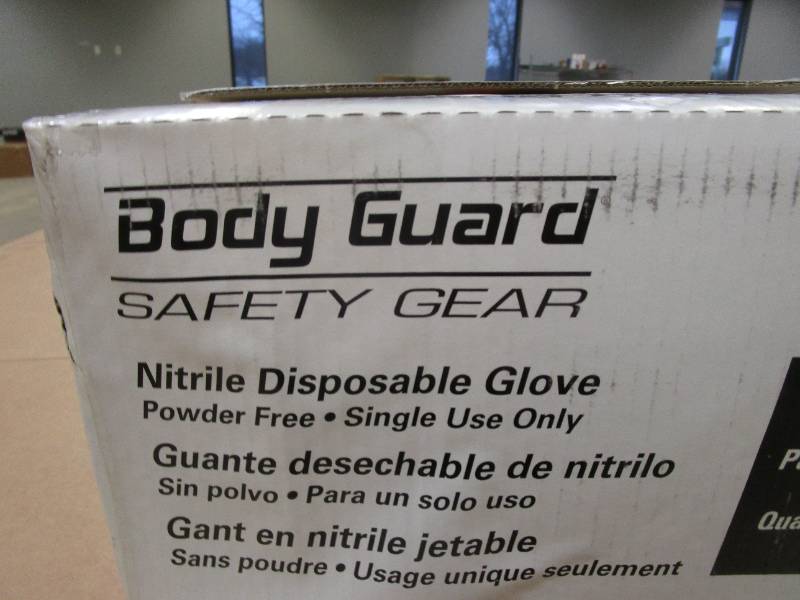 lot 760 image: Bodyguard Safety Gear Nitrile Disposable Glove 4 mil - Size Medium (BOX OF 1000)