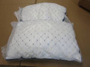 lot 457 image: AiAngu Pillows for Sleeping,Standard Size Set of 2,Premium Hotel Bed Pillows,Down Alternative Cooling Pillows for Side Back and Stomach Sleepers,100% Breathable Cotton Cover