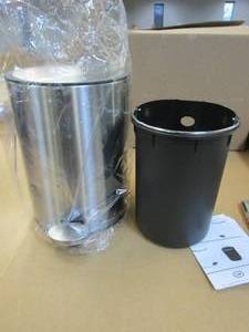 lot 463 image: Bamodi Bathroom Bin 3L  Bathroom Bins with Lids  Small Pedal Bin for Bathroom, Toilet, Restroom  Stainless Steel Rubbish Waste Trash Can with Removable Inner Bucket (Silver)