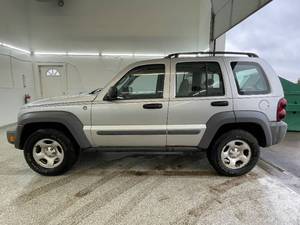 2006 Jeep Liberty Sport - 4X4 - 2 OWNERS