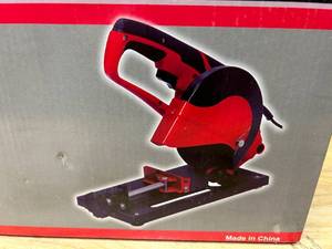 lot 39 image: TRUEPOWER 6 Metal Cut-Off Saw