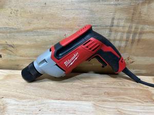 lot 28 image: MILWAUKEE 38 in. 2,800 RPM Tradesman Drill