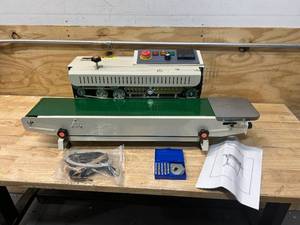lot 117 image: VEVOR Silver Continuous Food Vacuum Sealer Machine with Printing Function Continuous Heat Sealer for 0.02-0.08 mm Plastic Bags