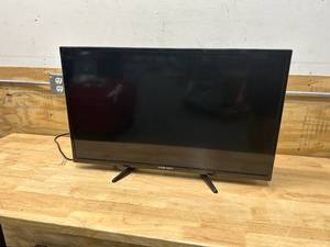 lot 119 image: ELEMENT 32 720P HD SMART TV