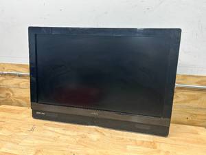 lot 120 image: VIZIO VW37L 37 HDTV10A
