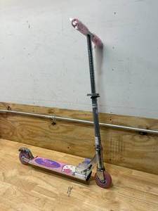 lot 97 image: HELLO KITTY Foldable Alloy Scooter