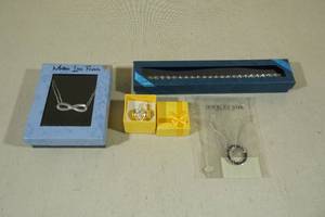 lot 18 image: Assorted Jewelry -Ring, Bracelets, Necklaces
