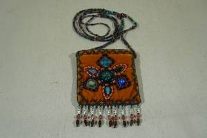 lot 25 image: Art Deco Handmade Mini Purse with Stones and Beads