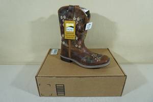 lot 100 image: Smoky Mountain Boots -Kids Size 5.5, FloralBrown
