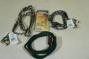 lot 121 image: 3 Mendota Pet 38x4 Slip Leads with Tick Tweezers
