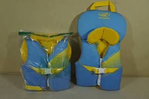 lot 139 image: 2 Stohlquist Infant Life Vests -YellowBlue