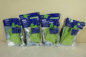 lot 149 image: 4 Pairs Cressi Mini Light Swim Fins for Kids