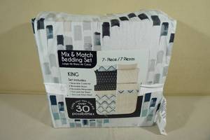lot 156 image: King Size 7 Piece Mix & Match Bedding Set