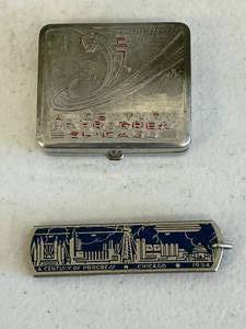 lot 87 image: 1934 Worlds Fair Souvenirs