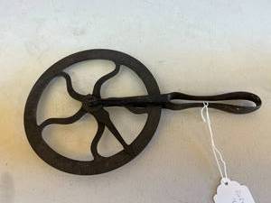 lot 93 image: Surveying Tool