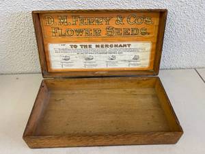 lot 94 image: D. M. Ferry & Cos Flower Seeds Display Box