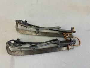 lot 98 image: Metal Ice Skates