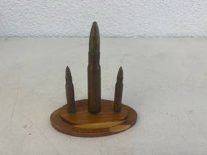 lot 101 image: Trench Art 1949