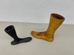lot 154 image: Wood Boot Mold & Steel Shoe Mold
