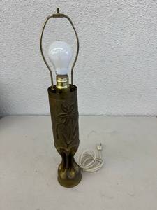 lot 41 image: Trench Art Lamp