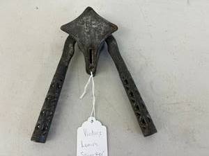lot 57 image: Lemon Squeezer