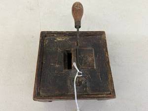 lot 63 image: Cigar Cutter