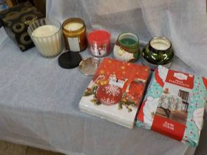 New Candles Xmas Tablecloth and Gif...