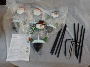 New 4 Solar Lighted Holiday Stakes...
