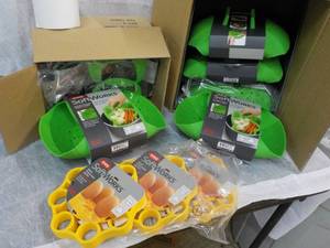 10 OXO Softworks Silicone Kitchen P...