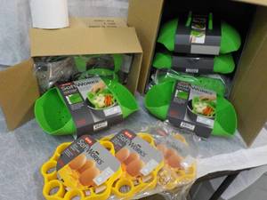 10 OXO Softworks Silicone Kitchen P...