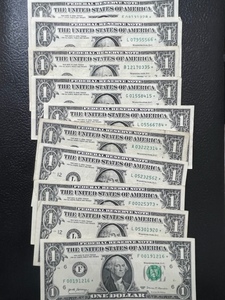 Lot of 10 - $1 Star Notes
