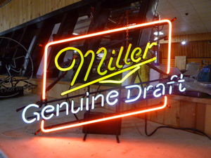 lot 2 image: Miller Genuine Draft Neon Sign